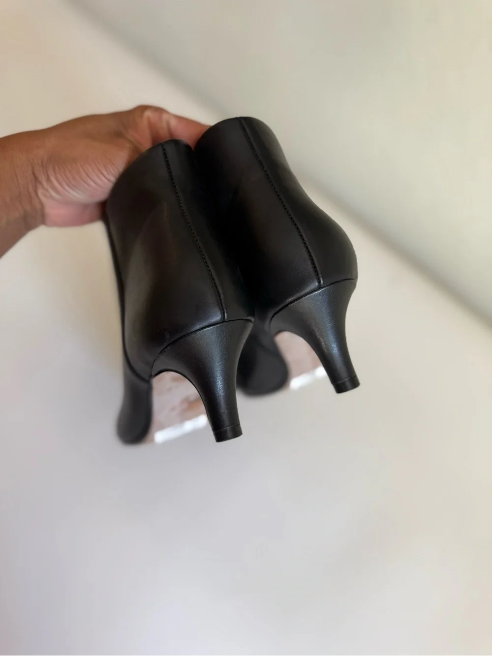 Clarks Linvale Sea Black Leather Ankle Booties